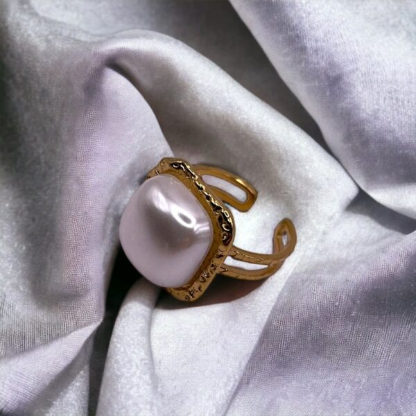 Square Pearl | Rings